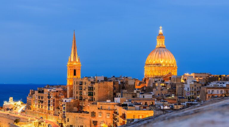 Nighttime in Valletta